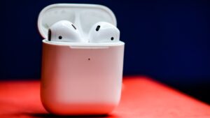 Apple AirPods Pro سماعة آبل الجديدة